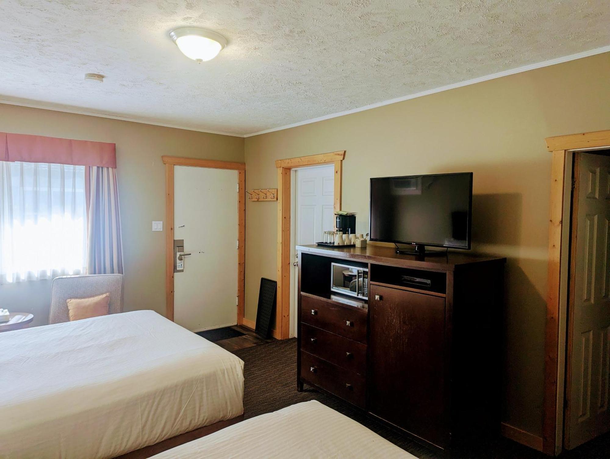 Alpine Inn&Suites Nelson Esterno foto