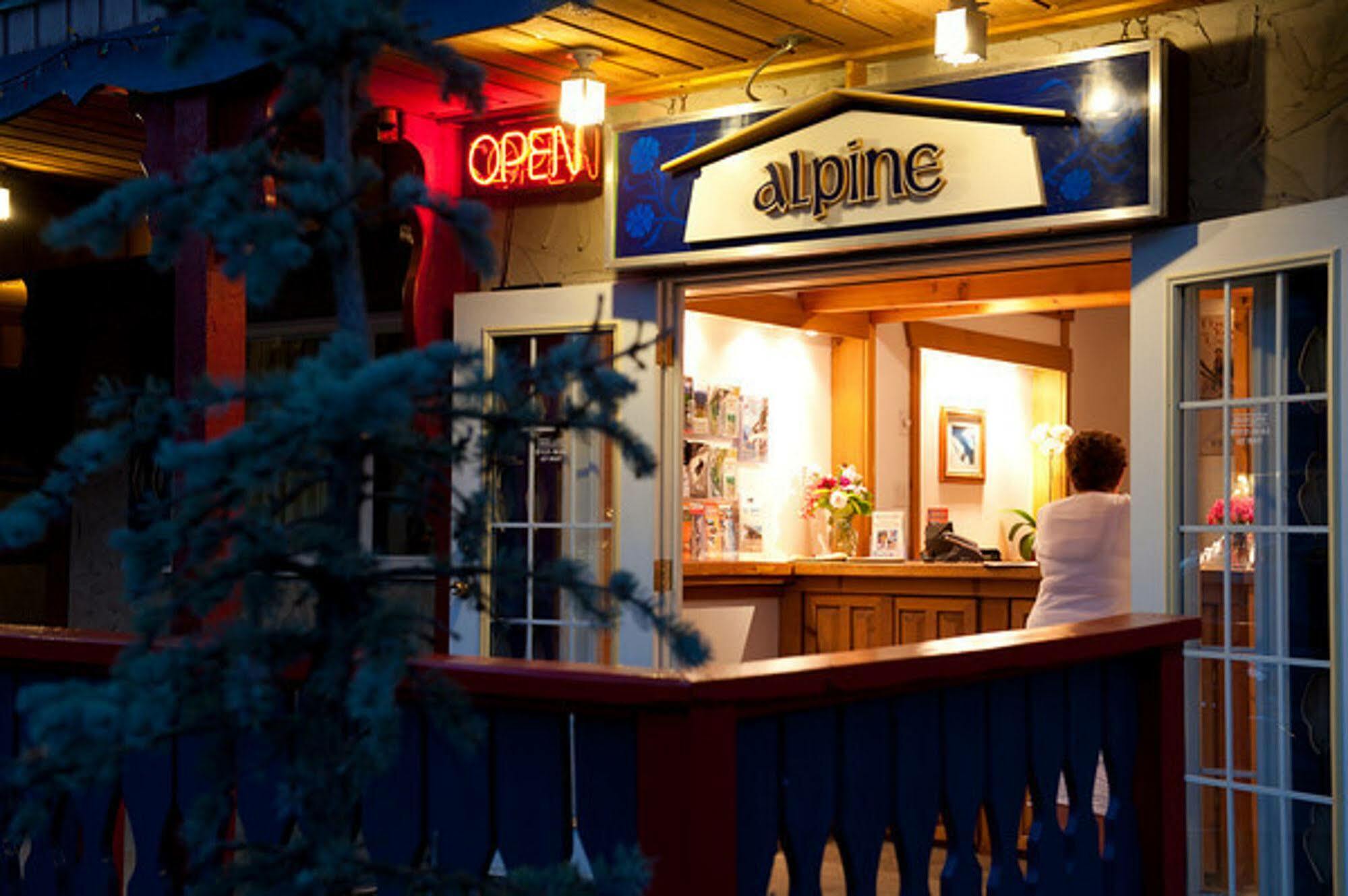 Alpine Inn&Suites Nelson Esterno foto