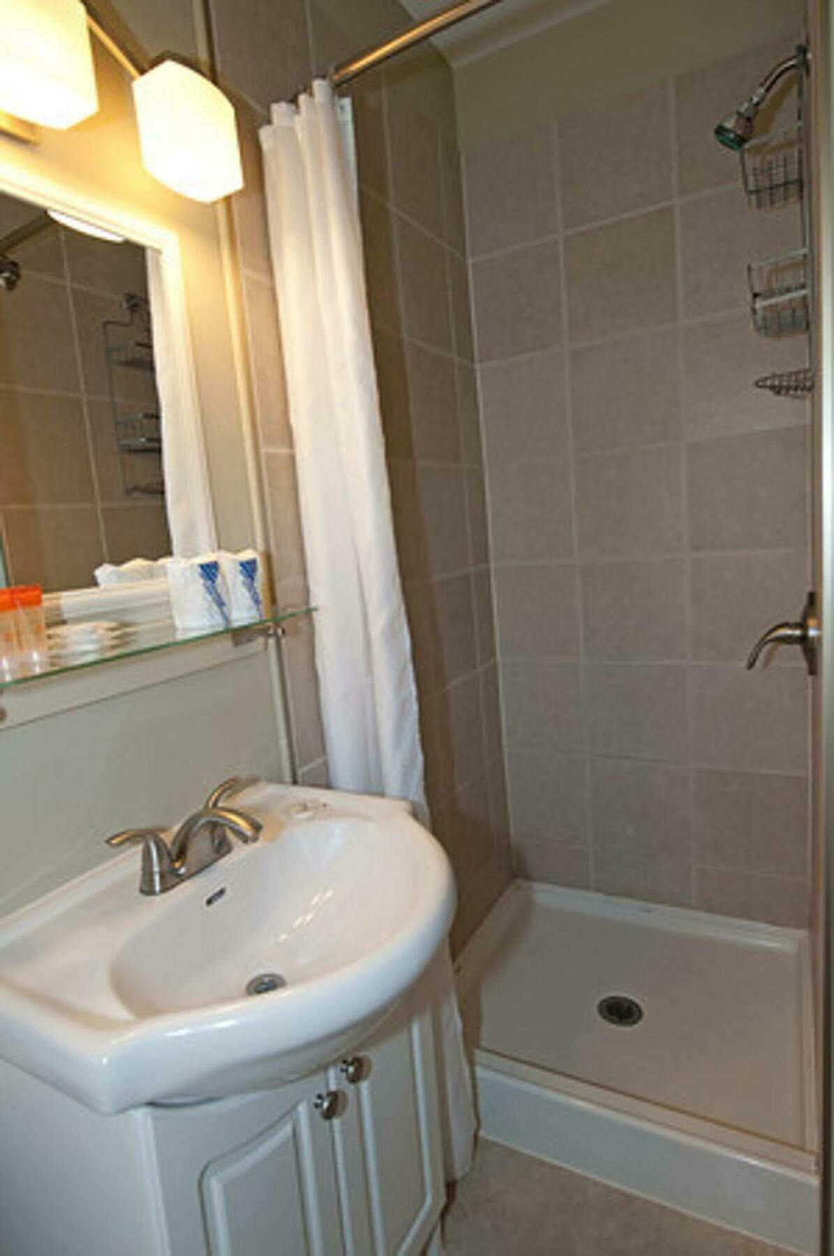 Alpine Inn&Suites Nelson Esterno foto