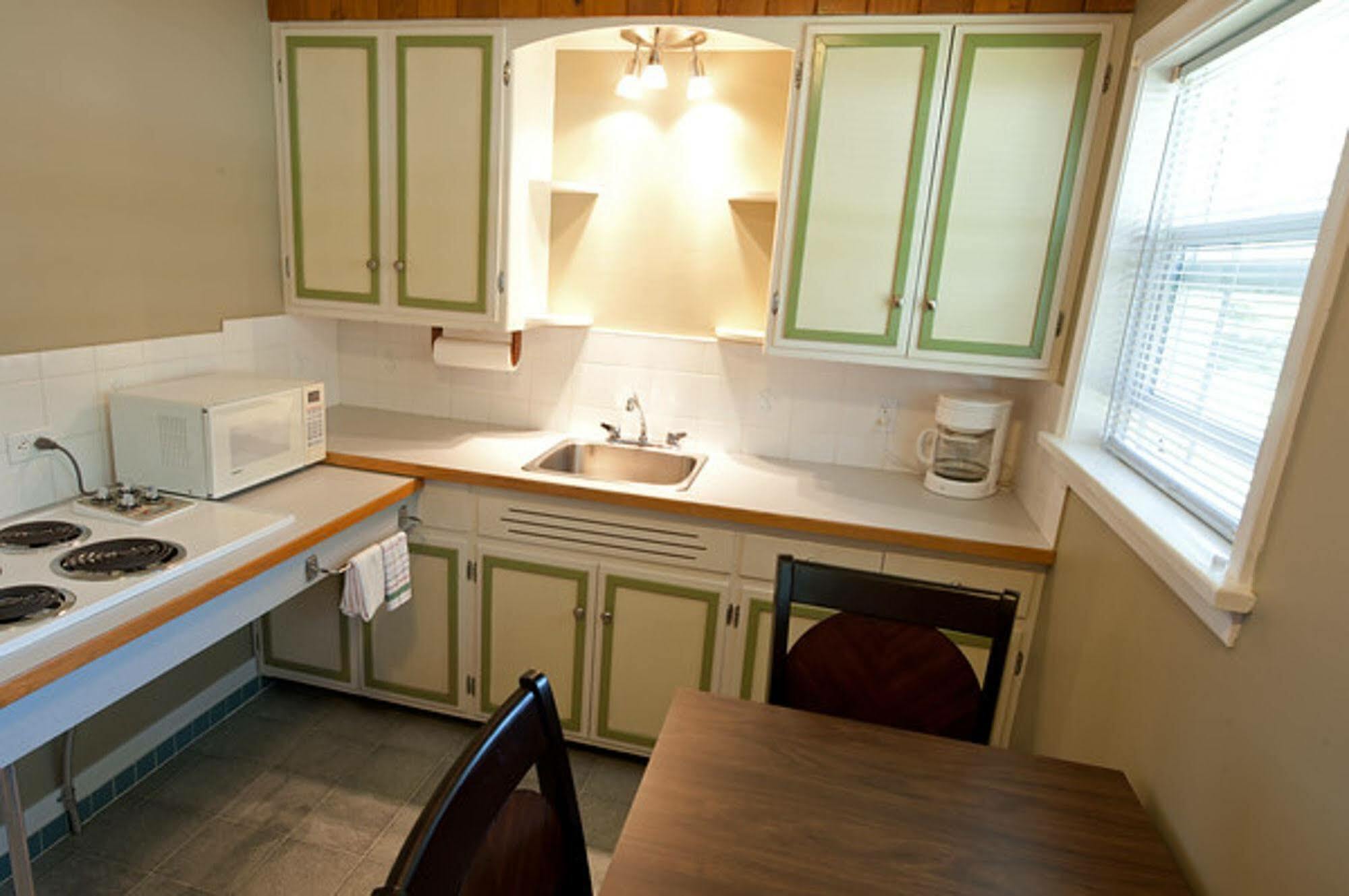 Alpine Inn&Suites Nelson Esterno foto