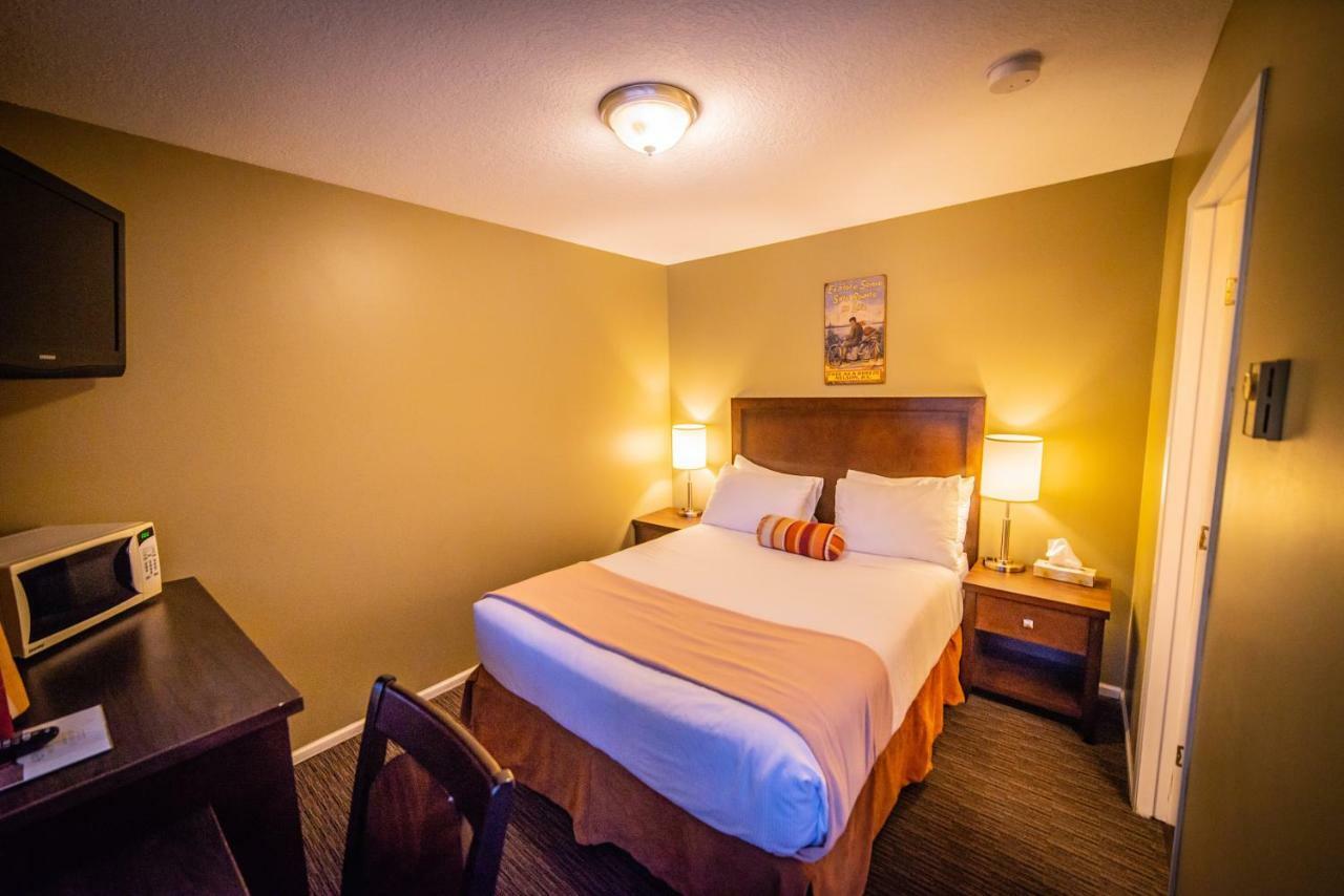 Alpine Inn&Suites Nelson Esterno foto